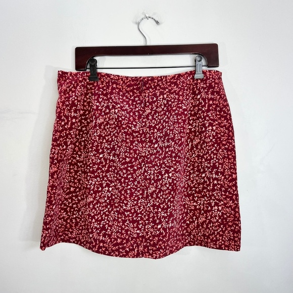 Reitmans wrap style burgundy pink white floral mini skirt short combo skort 13 - Picture 3 of 10